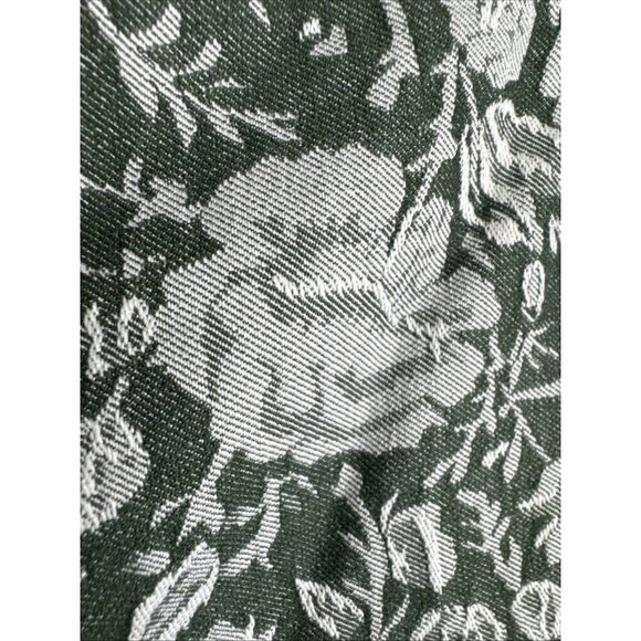 Nanette Lepore NWT Women's L Pull On Damask Shorts Green Creme - Picture 3 of 10